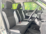 運転席シート廻りは使用感も少なく、良好な状態となっています。丁寧に使われていたことがよくわかりますね。