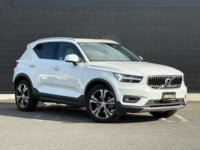 XC40 B4 AWD インスクリプション 4WD 4WD 本革シート