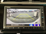 バックモニター付きで、車庫入れやバック時の後方確認をサポート。