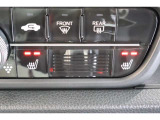 シートヒーター装備付き車!!座席に埋め込まれた電熱線によりシートを暖めることが出来る装備で、温められたシートは、寒い冬には最適です!!
