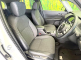 運転席シート廻りは使用感も少なく、良好な状態となっています。前オーナー様が丁寧に使っていたことがよくわかりますね。