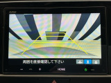 バックカメラ付きで後方の確認も安心です!スムーズな駐車・車庫入れをサポートいたします!