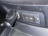 シガーソケット用の充電器が使用可能です!