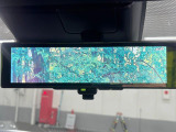 【デジタルインナーミラー】後席の大きな荷物や同乗者で後方が確認しづらい時でも安心!カメラが撮影した車両後方の映像をルームミラー内に表示。クリアな視界で状況の確認が可能です!