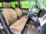 運転席シート廻りは使用感も少なく、良好な状態となっています。丁寧に使われていたことがよくわかりますね。