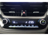 ★エアコンはオートタイプが装着済みです!オートモードにしておけば、車内温度を設定するだけで風の料や吹き出し口の切り替えを機械が行ってくれます!一年中快適な環境を作れますよ♪