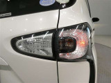 LEDテールライトです。省電力、高輝度のLEDは明るく照らすので夜間運転時の視認性を高めます。スタイリッシュな見た目で細かいところもこだわりたいあなたに!