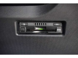 【ETC】 ETCを装備していれば、暑い日や寒い日、雨の日も窓を開ける必要がないので快適ドライブが楽しめます。