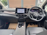 内装はルームクリーニング済みです!清潔な車内で快適なドライブをお楽しみください!!前席、後席、そしてエンジンルームまで全てクリーニング済みです。