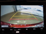 バックガイドモニターで、後方を確認しながら安心して駐車することができます。運転初心者も熟練者も必須の機能ですよ!