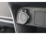 シガーソケットが付いているので、車から電源を取ることが出来ます!