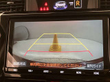 いまや必須装備「ナビゲーション」搭載!知らない場所にスイスイッとドライブ。もう、これなしではハンドルを握れませんね!でも運転中の操作は危険ですのでご注意ですね☆