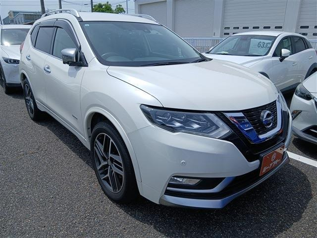 エクストレイル 2.0 モード・プレミア ハイブリッド OPシルバールーフレール 禁煙車 ...