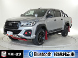 厳選されたトヨタ認定中古車のハイラックストラック。躍動するスタイルにTRD製カスタマイズ用品が個性を演出します。