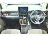 見通しのよいすっきりとした視界で、運転もしやすいです。