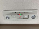 【SOSコール】事故などの緊急時、専用のオペレーターとつながります。あおり運転を受けた時にも通報できます。