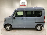 購入後も自社指定整備工場完備でお客様の愛車をしっかりサポート致します!御納車時には安全かつ安心してお乗り頂けるようホンダ専門知識を持つ整備スタッフが点検・整備・装備も説明をしてお渡ししております。