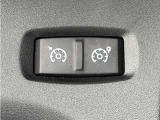 高速道路などで定速走行する際、アクセル操作から開放させてくれるクルーズコントロールを装備。安心のスピードリミッター機能も付いてます。