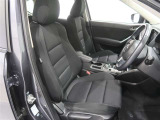 見通しのよいすっきりとした視界で、誰でも運転しやすいです。運転のしやすさは疲れにくさにも繋がりますよ♪