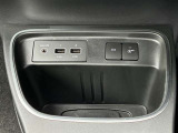 スマホや携帯音楽プレーヤーなどの外部機器を接続できる入力端子です