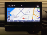ワイド画面のナビゲーションはフルセグTV、インターナビ対応のGathers純正メモリーナビを搭載しています。Bluetoothオーディオ機能がありますので、スマートフォンなどの音楽も再生できます。