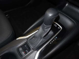 電動パーキングシステムですので、便利なブレーキホールド機能もついています。