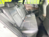 後部座席も気になるようなキズ・汚れやへたり等、大きなダメージはなく、良好な状態です。
