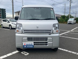 【ハイビームアシスト】ヘッドランプをハイビームにして走行中、前方に対向車や先行車がいたり、明るい場所を走行すると自動でロービームに切替してくれます♪