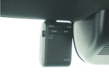 ◆ドライブレコーダー◆映像・音声などを記録する自動車用の装置です。 もしもの事故の際の記録はもちろん、旅行の際の思い出としてドライブの映像を楽しむことができます。