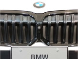 【キドニーグリル】BMWは約90年もの間、ほぼ全ての車両にひと目でBMWだと分かるこの特徴的なフロントグリルが備えられ、デザイン・アイコンとして親しまれてきました。