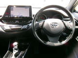 ご購入の車両には、ご納車前に室内の除菌・消臭を施行いたします。※ただし、すべての臭いを消臭できるわけではございませんので、あらかじめご了承ください。