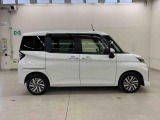 軽自動車、小型車を中心に常時300台展示車を御用意させて頂いております