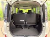 普段のお買い物や通勤、送迎等に十分な荷室スペースを確保しております。セカンドシートを倒すと、大きな荷物の積載も可能です♪