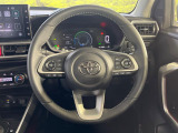 【ステアリングスイッチ】運転中、前方から目線をそらすことなく、オーディオ等の操作が可能な便利機能!安心&快適なドライブを演出してくれます♪