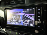 純正ナビを装備。タッチパネル式で使いやすく、お出かけもラクラクです。