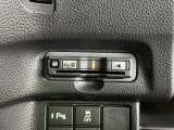 いまや快適なカーライフに欠かせないETCが付いています。
