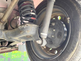 お車を安心してお乗りいただく為には、足回りの定期点検が欠かせません。サービスサポート(有償保証)では無料点検もご提供しており、安心のカーライフをお過ごしいただけるサポート体制が整っています。