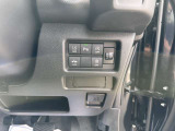 運転席右側スイッチ類です。
