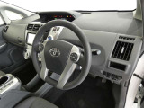 【運転席】運転席周りの画像です。プロの手で隅々までクリーニングしています。ご来店いただき実際に見てみてくださいね☆