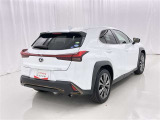 「バックフォルム」です。トランク・ラゲッジスペースには、多くの荷物を入れることが可能です。