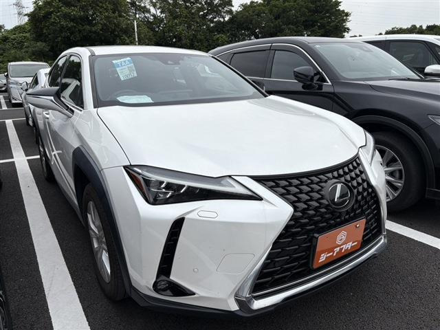UX 250h バージョンC 禁煙車 黒レザーシート 純正14インチナビ