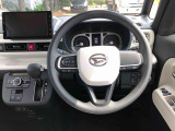 運転中も見やすいメーター。
