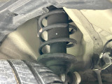 お車を安心してお乗りいただく為には、足回りの定期点検が欠かせません。サービスサポート(有償保証)では無料点検もご提供しており、安心のカーライフをお過ごしいただけるサポート体制が整っています。