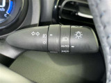 【オートライト】車外の明るさに応じて自動的にライトの点灯・消灯をしてくれます