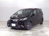 桜新町店のWebページへようこそ♪他店との入替車両にて貴重な特別仕様車「ModuloX」入荷しました!専用のサスペンションからシートまでがトクベツ♪ベンチシート仕様の7人乗りです!