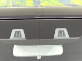 【スズキ セーフティサポート】走行中に前方の車両等を認識し、衝突しそうな時は警報とブレーキで衝突回避と被害軽減をアシスト。より安全にドライブをお楽しみいただけます。