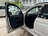 BMW Premium Selection 調布/〒182-0015東京都調布市八雲台2-14-1/TEL.042-426-1166/営業時間:10:00-18:00