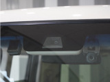 運転する人も、そうでない人も、家族みんなが安心して、自由にお出かけできる生活をサポートする先進機能。