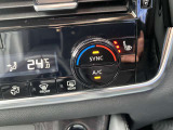 運転席にシートヒーター装備。冬場の寒い時に座面を温めてくれます。