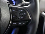 運転中でも手元で操作できます。